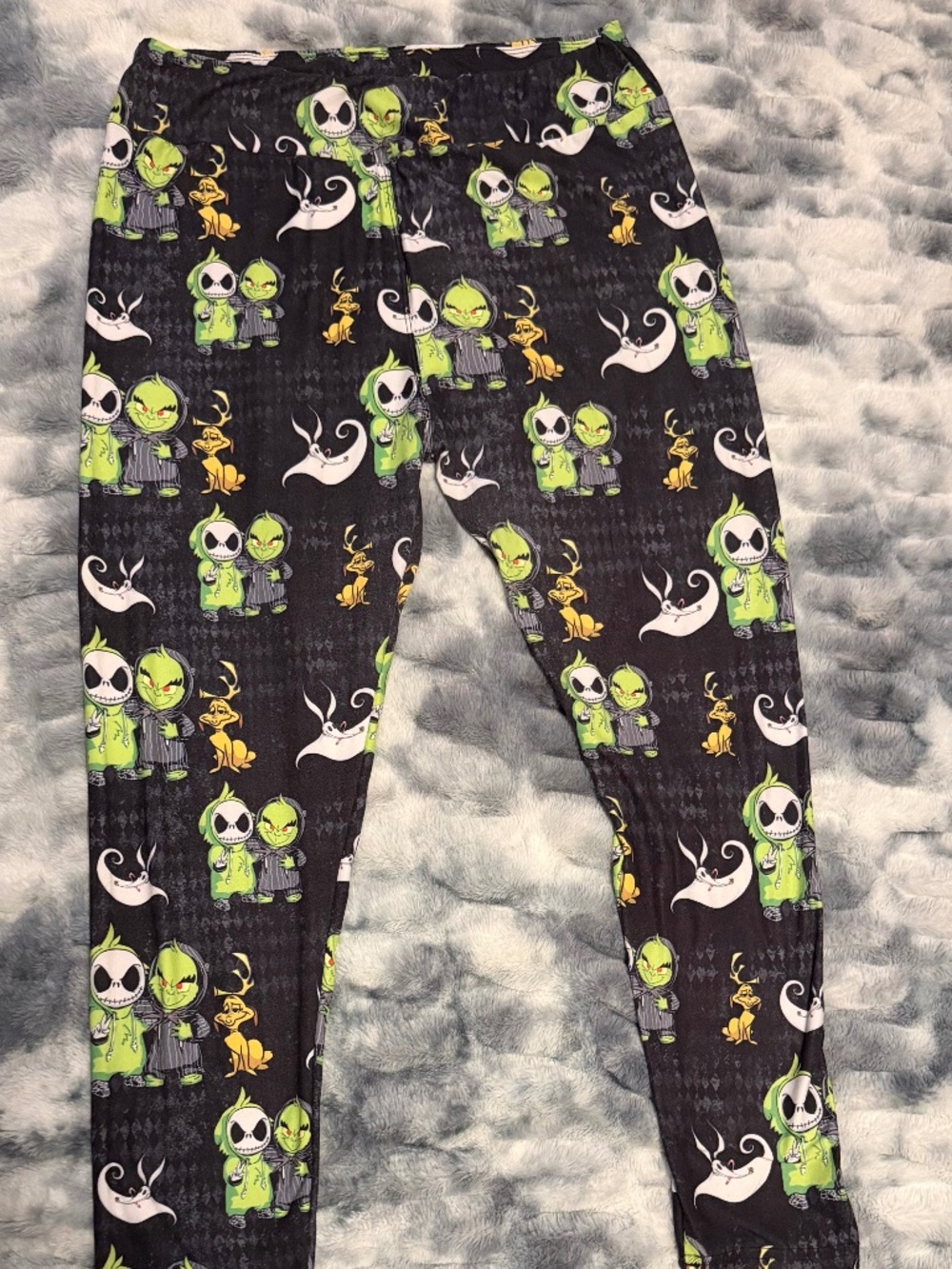 Women’s Jack Skeleton and Grinch HKL customs leggings size TC2
